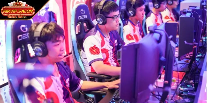 Thu hút newbie củng cố vị thế cổng game trên thị trường